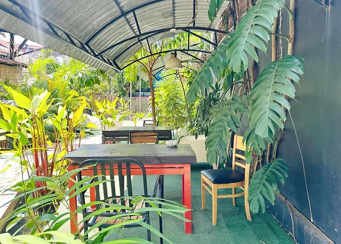 Botanic Garden Hotel
